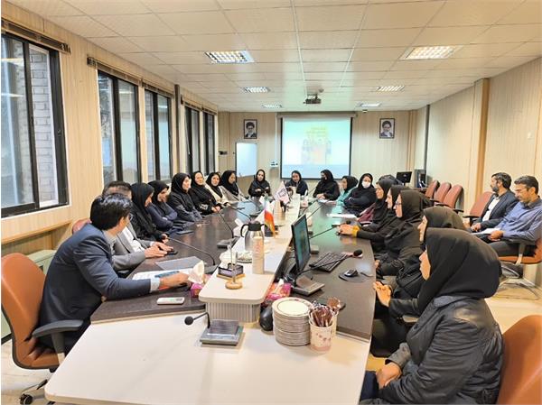 مراسم گرامیداشت میلاد حضرت فاطمه زهرا (س) و بزرگداشت مقام مادر و روز زن در دانشکده داروسازی