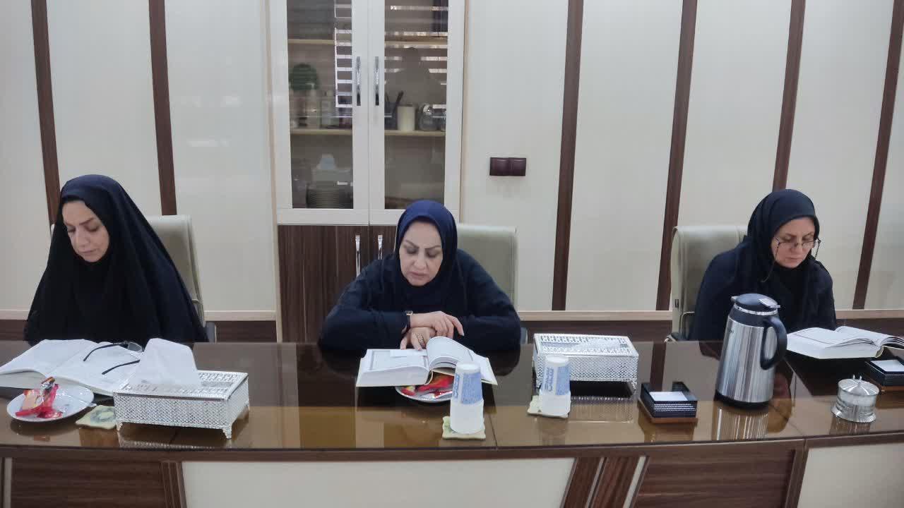 جلسه آموزش تفسیر قرآن کریم ویژه بانوان2